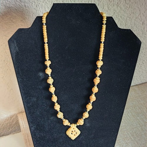 Vintage carved natural bone - carved,