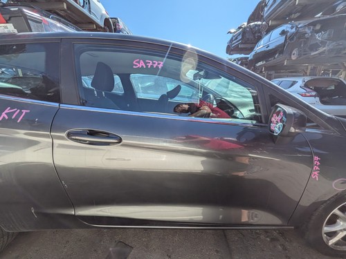 Ford fiesta mk8 3doors zetec - 3doors,
