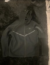 Black Old Season Nike Tech