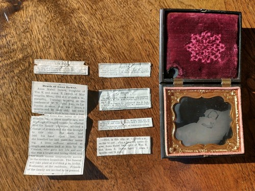 Antique post mortem infant - post-mortem,