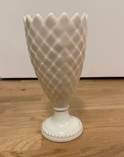 Vintage belleek pineapple - pineapple, /