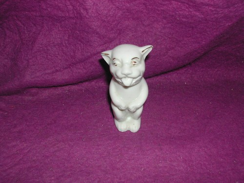 Savoy crested china bonzo dog - bonzo,