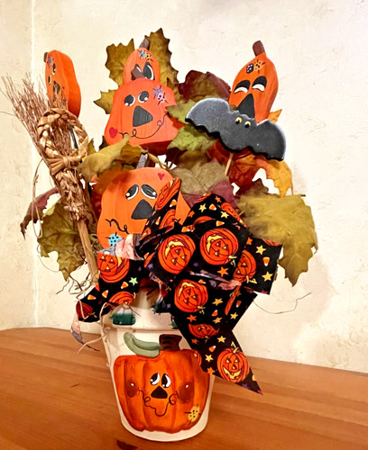 Vtg handpainted wooden - 80's,
