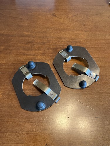 Two lucas bulb holders for - holders, 576