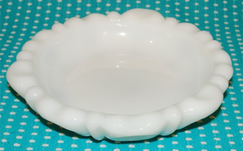Vtg anchor hocking milk glass - vtg,