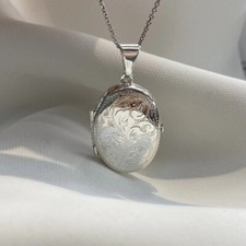 Solid Sterling Silver Family Engraved Oval Locket Pendant 5.0 grams - Gift Boxed