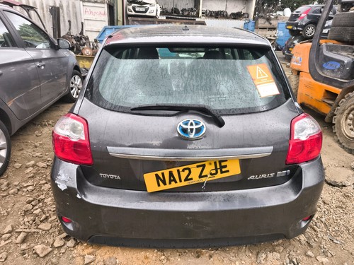 Toyota auris 2010 - toyota,