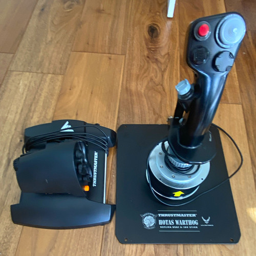 Thrustmaster hotas warthog - thrustmaster,