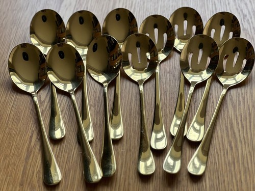 Gold coloured serving cutlery - gold,