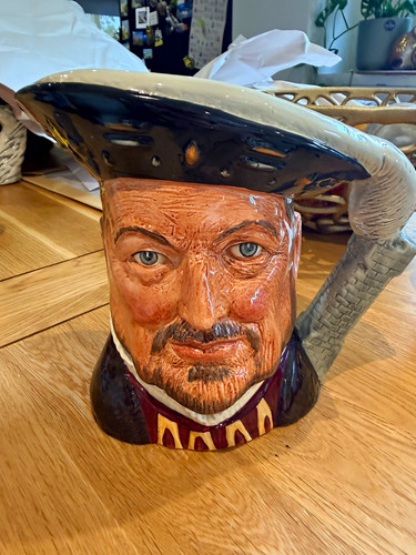 Royal doulton large henry - henry, viii