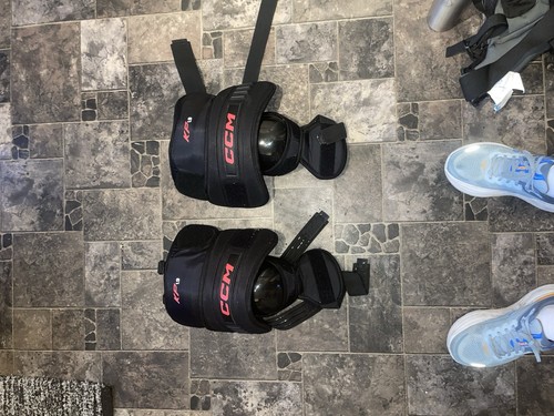 Ice hockey knee pads - hockey,