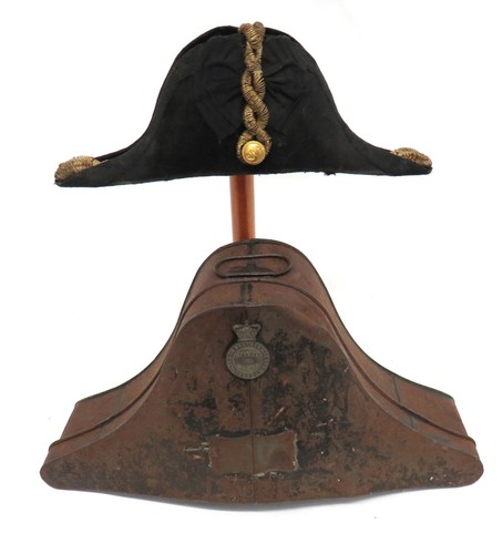 Cased royal navy officers - royal,