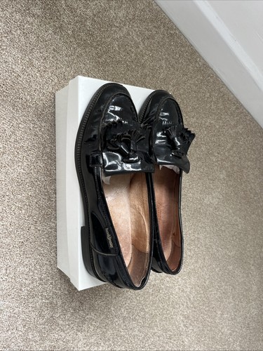 Russell bromley chester - russell, &
