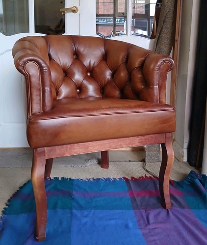 Laura ashley ruston - ashley, cabriole