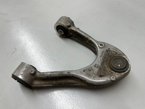 Genuine aston martin db11 dbs - genuine,