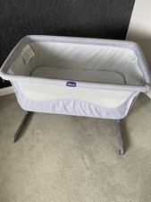chicco next2me crib In Light Grey