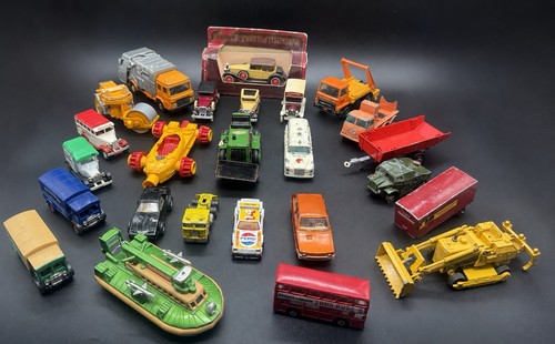 Vintage diecast job lot x24 - lot,