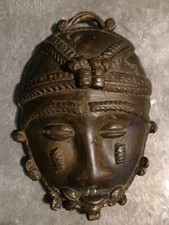 ASHANTI Bronze Mask Pendant