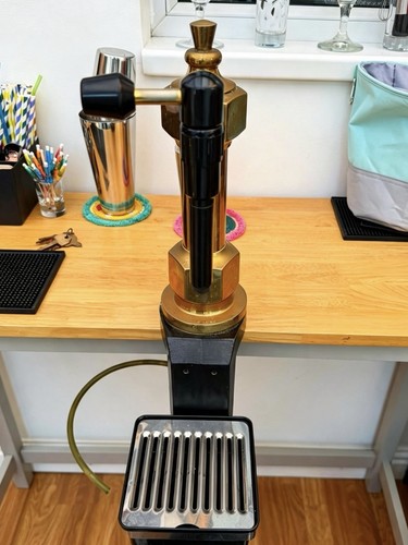Large vinted caley solid brass - large,