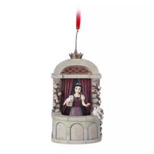 DISNEY STORE 2021 SNOW WHITE