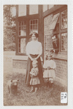 Mother Father & 2 Children at