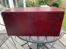 Floating record cabinet - floating,