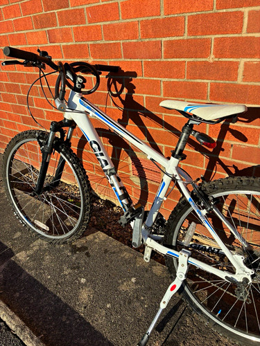 Giant revel 26in mountain bike - revel,