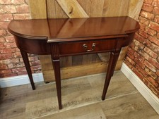 Georgian Style Serpentine