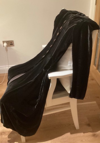 Out xile black velvet silk - out,