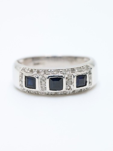 9ct white gold natural - white,