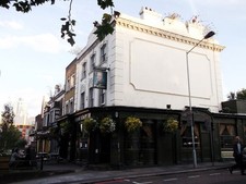 Photo A1 Royal Albert Public House, Deptford Deptford/TQ3677 This pub i c2011