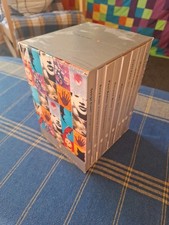 BOOKS - Penguin Modern