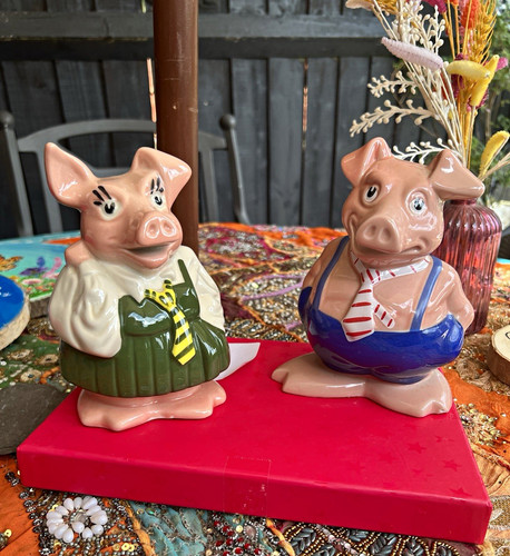 Wade ceramic pig figurines - wade,