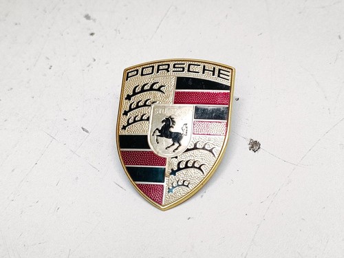Porsche macan 2017 badge - (95b),