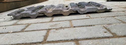 Used 100x redland - roof, tiles