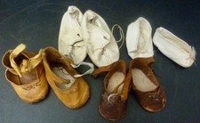 Pairs old shoes - old,