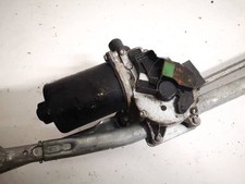 a1698200300 Front Windshield