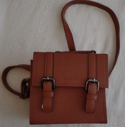 Crossbody handbag