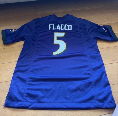 Flaco number ravens - flaco, top