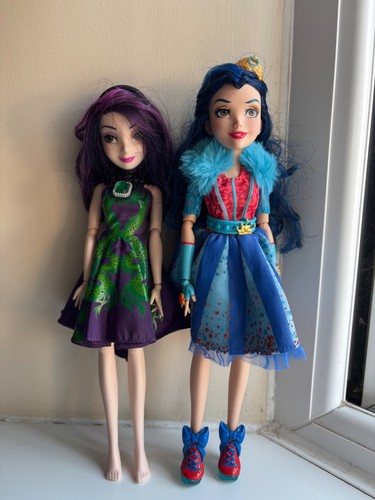 Neon lights feature evie and - neon,