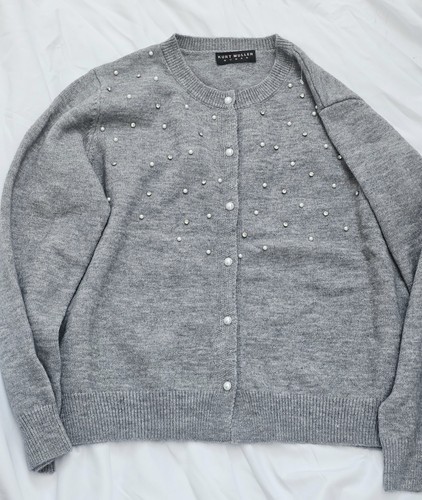 Grey pearl diamante button - grey,