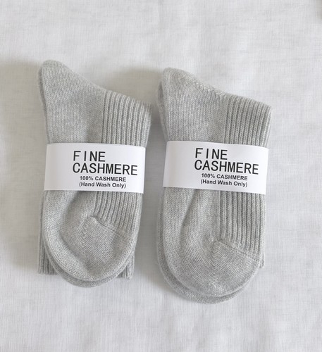 Two pairs 100 cashmere - two, bed