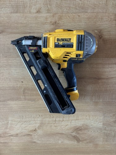 Dewalt first fix nail gun - dewalt,