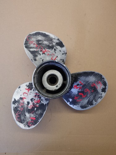 Tohatsu outboard propeller - , 11