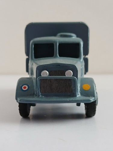 Dinky toy military 412 austin - toy,