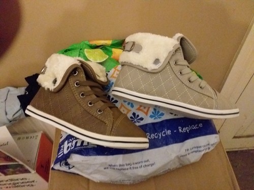 Kids boots joblot pairs - boots,