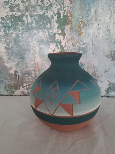 Vintage sioux tribe pot vase - sioux,