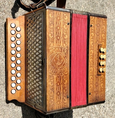 Hohner vienna style accordion - style,