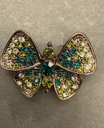 Gold metal butterfly broach - metal,