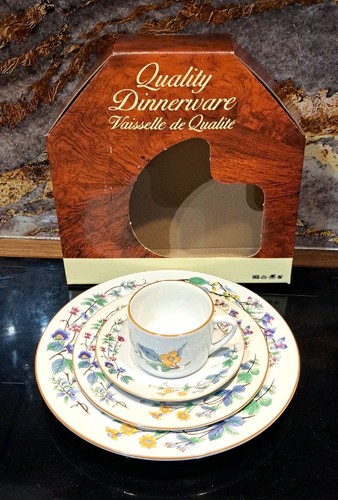 Woodhall dinnerware piece - 4,